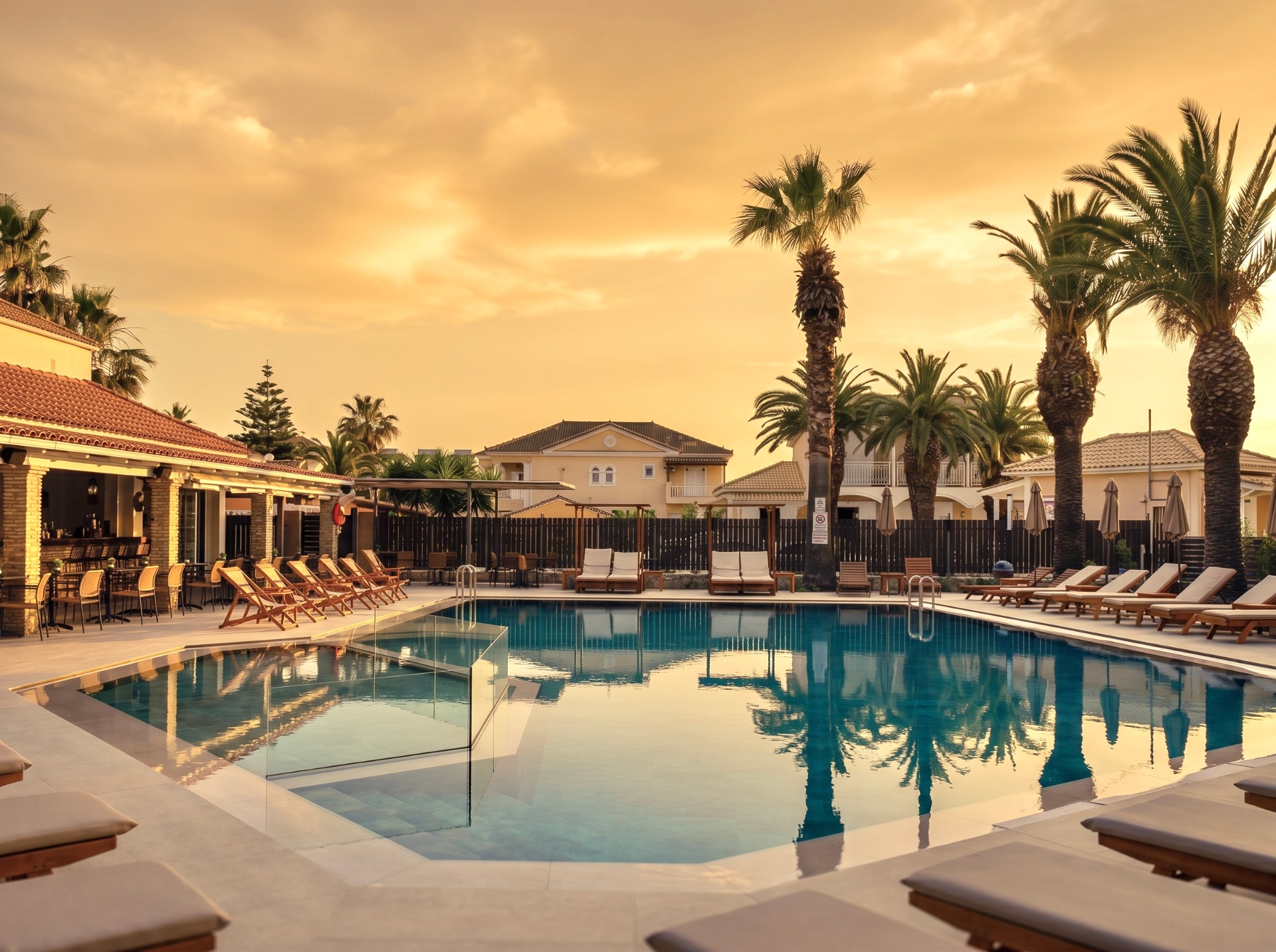 Chill Inn hotel exterior